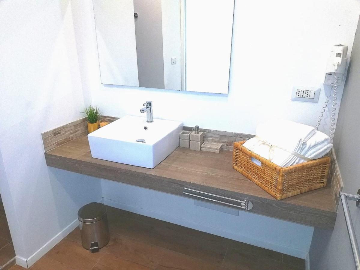 B&B Suites Via Del Mare Presicce Exterior foto