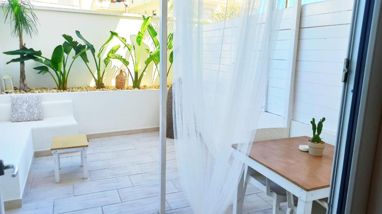 B&B Suites Via Del Mare Presicce Exterior foto