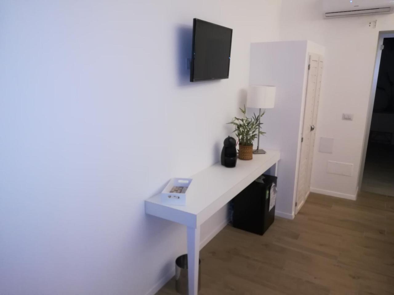 B&B Suites Via Del Mare Presicce Exterior foto